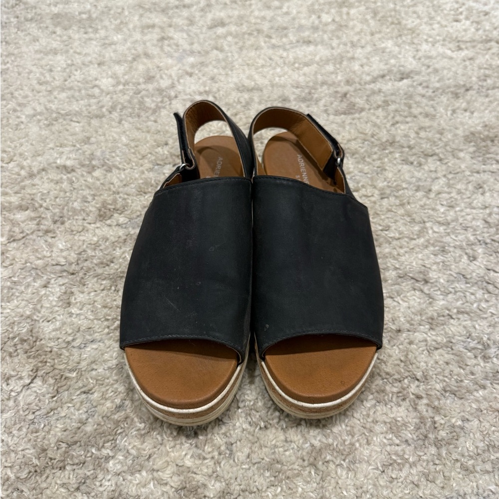 Adrienne Vittadini Black and Tan Slingback Sandals